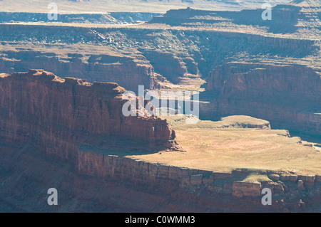Blick auf La Sal Mountains, Colorado Plateau, Fluss, 6000 Fuß über dem Meeresspiegel, Salzseen, geologische, Dead Horse State Park, Utah, USA Stockfoto