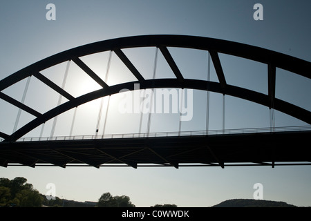 Austin Texas USA, 2003: Pennybacker Bridge (auch Loop 360 Bridge genannt) über den Lake Austin auf der Westseite von Austin. ©Bob Daemmrich Stockfoto