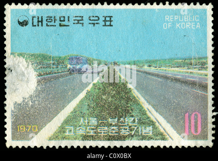Stempel vom 1970 aus Südkorea mit Bild einer Autobahn Stockfoto