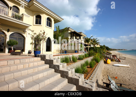 Privathaus, auf The Palm Jumeirah, als Ferienwohnung zu vermieten. Dubai, Vereinigte Arabische Emirate. Stockfoto