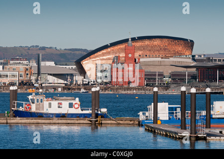 Die Pierhead Building, Millennium Centre und Senedd Gebäude, Cardiff Bay, South Wales. UK Stockfoto