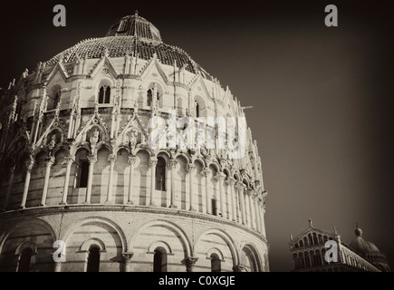 Piazza dei Miracoli in Pisa nach einem Schneesturm, Italien Stockfoto