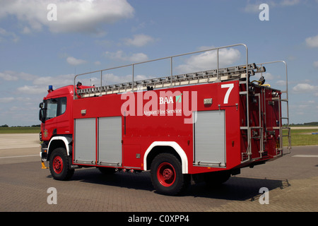 Sächsischen Scania 124c 360 Flughafenfeuerwehr Stockfoto