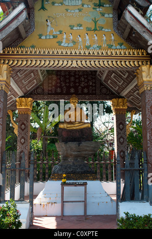 Sitzen Buddha-Schrein, Wat Xiang Thong, Luang Prabang, Laos Stockfoto