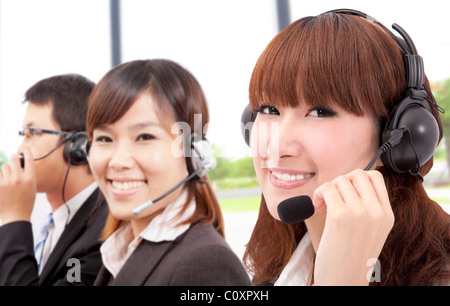 Similing Unternehmen Kundenservice am Telefon Stockfoto