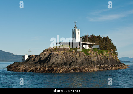 Fünf Finger-fünf-Finger-Inseln, Inside Passage, Frederick Sound, Leuchtturm, Tongass National Forest in Südost-Alaska. Stockfoto