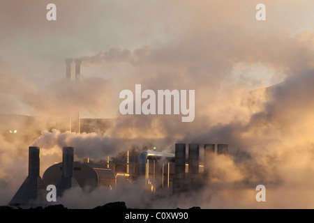 Das Svartsengi Geo Wärmekraftwerk in Keflavik auf Island auf der Reykjanes-Halbinsel gelegen Stockfoto