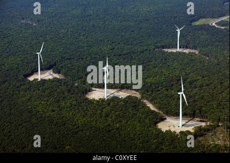 Luftaufnahme über Windturbinen Laubwald Appalachen-Pennsylvania Stockfoto