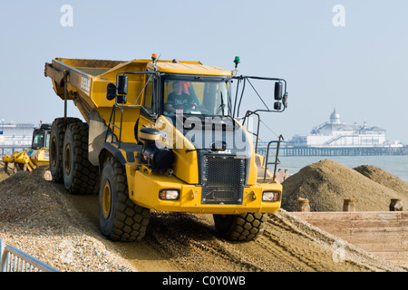 Bell B40D artikuliert Strand Restaurierungsarbeiten LKW beteiligt Stockfoto