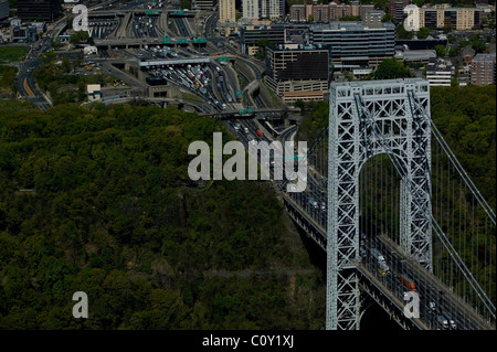 Luftaufnahme über George Washington Bridge Plaza Mautstationen New Jersey Stockfoto
