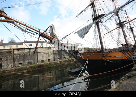 Großsegler im Hafen von Charlestown, Cornwall Stockfoto