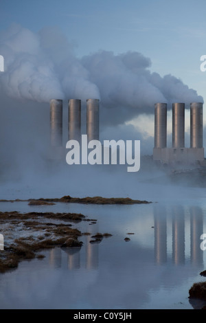 Reykjanes Geothermie-Kraftwerk in Island Stockfoto