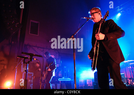 Interpol, die live im LC-Pavillon in Columbus Ohio am 13. Februar 2011 Stockfoto