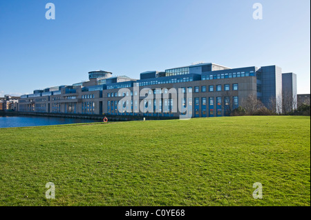 Nordwand der schottischen Regierung Gebäudekomplex auf Victoria Quay in Leith Docks Leith Edinburgh Schottland Stockfoto