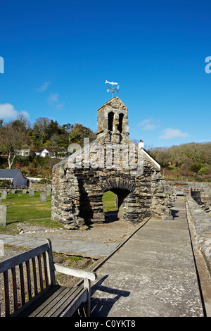 Ruinen der St. Brynach Kirche, Cwm yr Eglwys, Pembrokeshire, Wales, UK Stockfoto