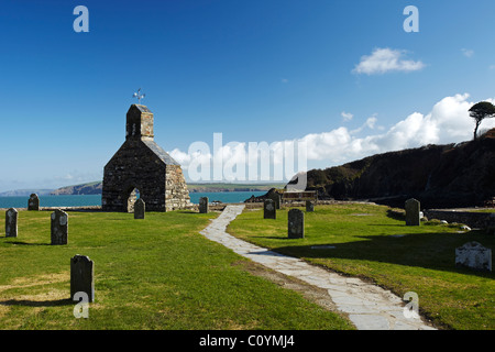 Ruinen der St. Brynach Kirche, Cwm yr Eglwys, Pembrokeshire, Wales, UK Stockfoto