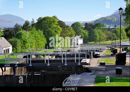 Neptuns Treppe, eine Treppe Sperre auf dem Caledonian Canal auf treppenartigen, in der Nähe von Fort William, Highlands, Schottland, Vereinigtes Königreich Stockfoto