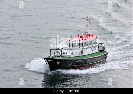 Lotsenboot über den Firth of Forth in der Nähe von Edinburgh, Scotland, UK Stockfoto