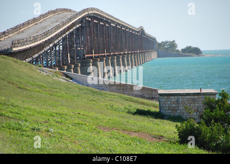 Die alte Brücke der Interstate auf den Tasten-Inseln Stockfoto