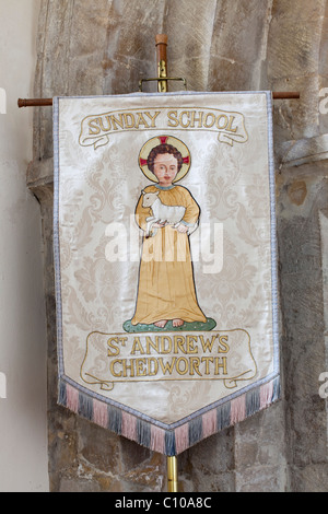 St Andrew, Chedworth Gloucestershire, ursprünglich normannische Kirche mit schönen "senkrecht" windows Stockfoto