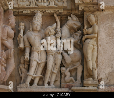 Indien-Tempel Tourismus Kama Sutra Schnitzereien historischen Khajuraho Stockfoto