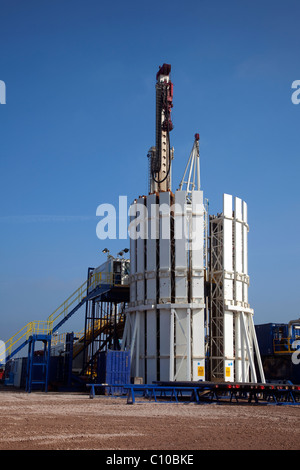 Cuadrilla Ressourcen Bohrausrüstung Karussell bei Shale Gas Exploration Bohrstelle, Grange Hill Farm, Poulton-le-Fylde, Blackpool, Lancashire, Großbritannien Stockfoto