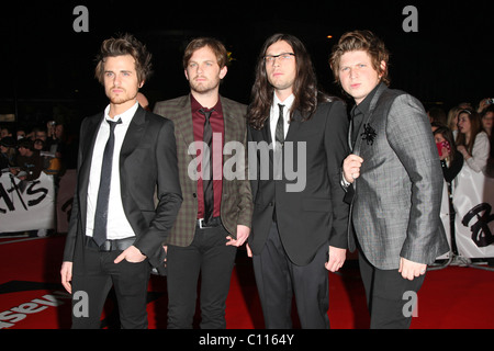 Jared Followill, Matthew Followill, Caleb Followill und Nathan Followill von den Kings of Leon BRIT Awards 2009 - rot Stockfoto