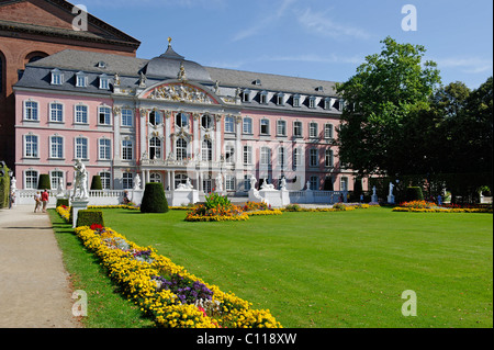 Kurfürstliches Schloss, Trier, Rheinland-Pfalz, Deutschland, Europa Stockfoto