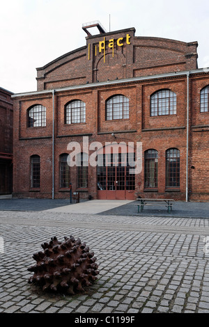 PACT Zollverein Theater im ehemaligen Dusche Gebäude, Schächte 1-2-8, stillgelegten Bergwerk Zollverein Coal Mine Industrial Complex Stockfoto
