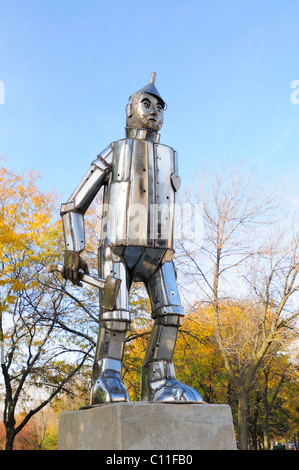 Chicago, Illinois, USA. Die Statue der Zinnmann in Oz Park. Stockfoto