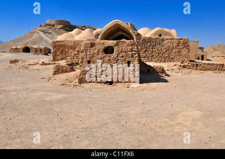 Zeremonielle Gebäude am Turm des Schweigens, Zoroastrian Beerdigung Boden, Zoroastrianism, Mazdanism, Yazd, Persien, Iran, Asien Stockfoto