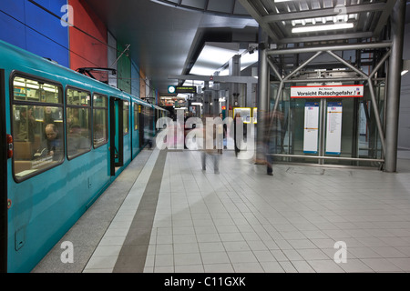 U-Bahn-Station in der Festhalle, Messe Frankfurt Messe, Frankfurt, Hessen, Deutschland, Europa Stockfoto