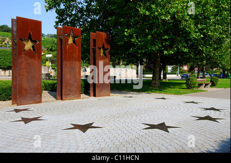 Denkmal in der Nähe des Schengenabkommens wurde auf dem Schiff Prinzessin Marie-Astrid 1985, Schengen, Luxemburg, Europa unterzeichnet. Stockfoto