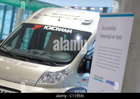 Das schnellste Wohnmobil der Welt von HYMER, CMT, Caravan Motor Touristik - Messe sterben Urlaubsmesse 2010, Stuttgart Stockfoto