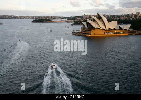 Sydney Oper in der Nacht, gesehen von der Harbour Bridge, Sydney, Australien Stockfoto