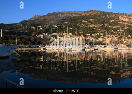 Marina Garavan, Menton, Alpes Maritimes, Région Provence-Alpes-Côte d ' Azur, Frankreich, Europa Stockfoto