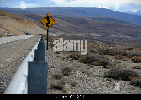 Mountain Road, Patagonien, Chile, Südamerika Stockfoto