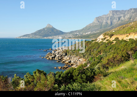 Blick auf Lion es Head und Camps Bay, Kapstadt, Südafrika, Afrika Stockfoto