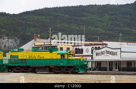 Historischer Bahnhof und Motor der White Pass und Yukon Route, Skagway, Klondike Gold Rush, Chilkoot Trail, Chilkoot Pass Stockfoto