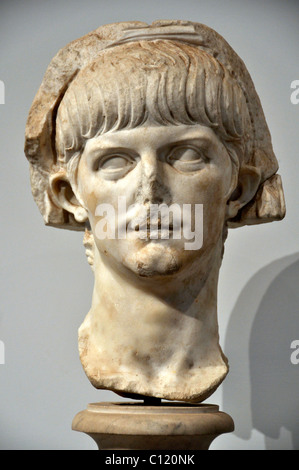 Alten Marmorbüste von jungen römischen Kaiser Nero, Museo Palatino, Palatino, Rom, Latium, Italien, Europa Stockfoto