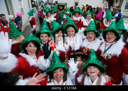 Karnevalsumzug am schmutzigen Donnerstag in Weitersburg, Rheinland-Pfalz, Deutschland, Europa Stockfoto