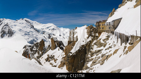 Panorama-Terrasse von der Aiguille Du Midi Chamonix, Mont-Blanc-Massiv, Alpen, Frankreich, Europa Stockfoto