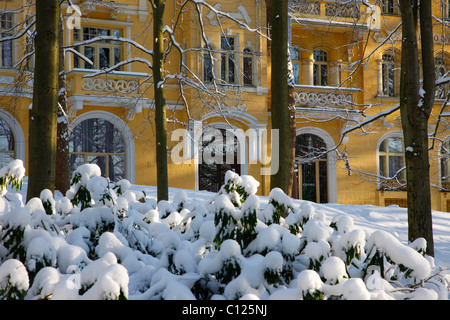 Wellnesshotel, winterlichen Kurpark, Marianske Lazne, Tschechische Republik, Europa Stockfoto
