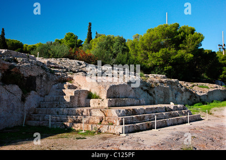 Die "Bema" oder "Vema" der Pnyx, wo Volksversammlungen im antiken Athen, Griechenland stattfanden. Stockfoto