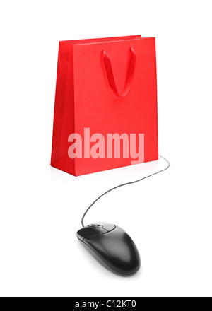 Isolierte rote Einkaufstasche und Maus, Konzept der e-commerce Stockfoto