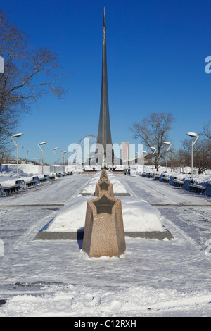 Monument für die Eroberer des Weltraums (1964) in Moskau, Russland Stockfoto