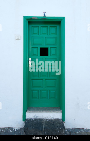 grüne Tür Stockfoto