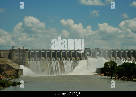 Deneysville, Orange Free State, Südafrika, Aufstauung, Wand von Vaaldam, schleusentoren Wasser, Reservoir, Landschaft Stockfoto