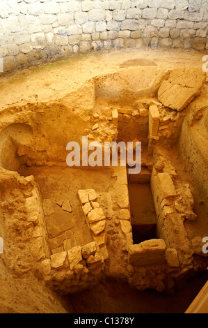 Mykenischen Kuppelgrab [1300 v. Chr.]. am Rande des Dorfes Tzanata, in der Nähe von Poros im südöstlichen Kefalonia, Ionia Stockfoto