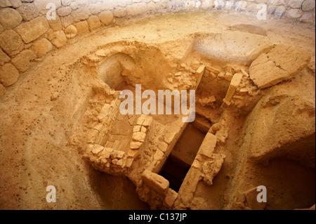 Mykenischen Kuppelgrab [1300 v. Chr.]. am Rande des Dorfes Tzanata, in der Nähe von Poros im südöstlichen Kefalonia, Ionia Stockfoto